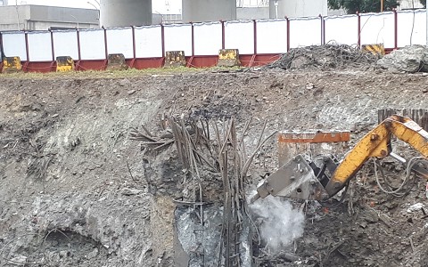 伯欽拆除進行豐原裝潢拆除，確保施工安全